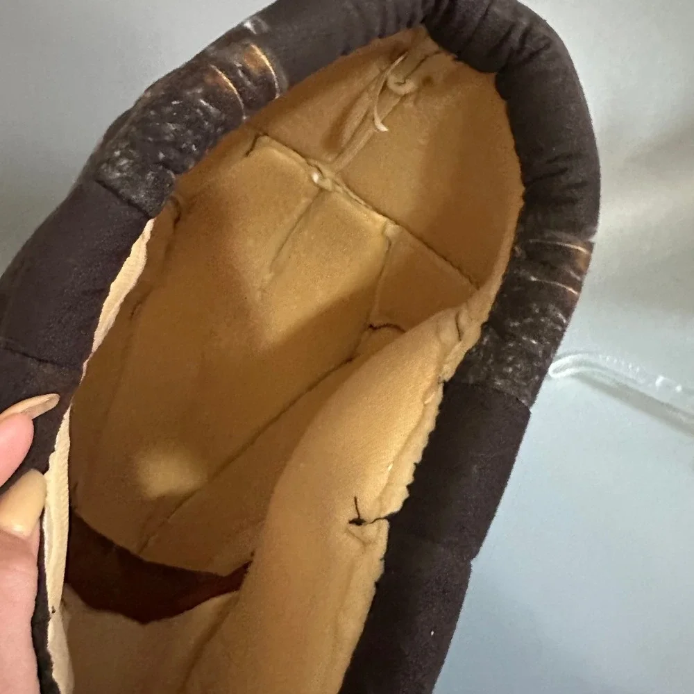Jurassic World T-Rex Plush Dinosaur Head Mask Costume Brown Black Realistic